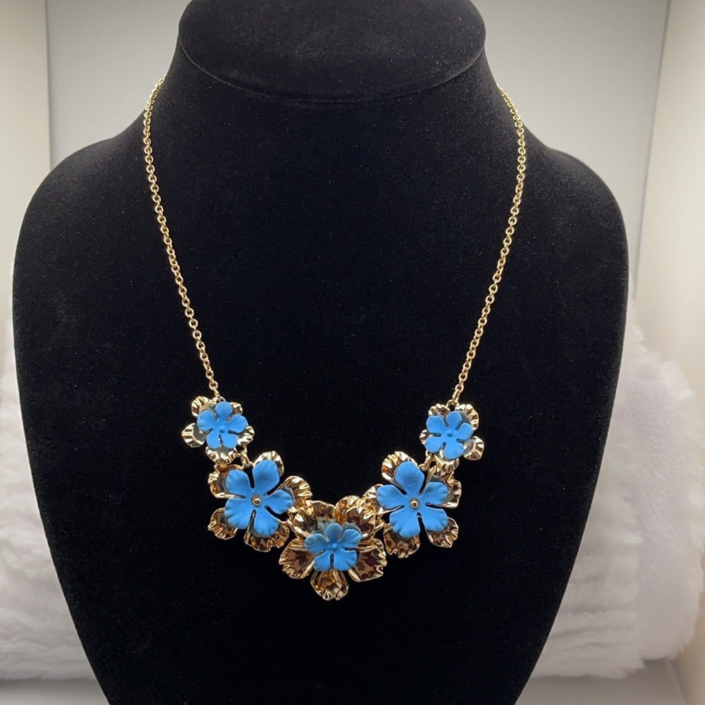 Gold Tone & Blue Floral Necklace